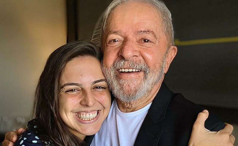 Natália Bonavides faz críticas ao governo Lula