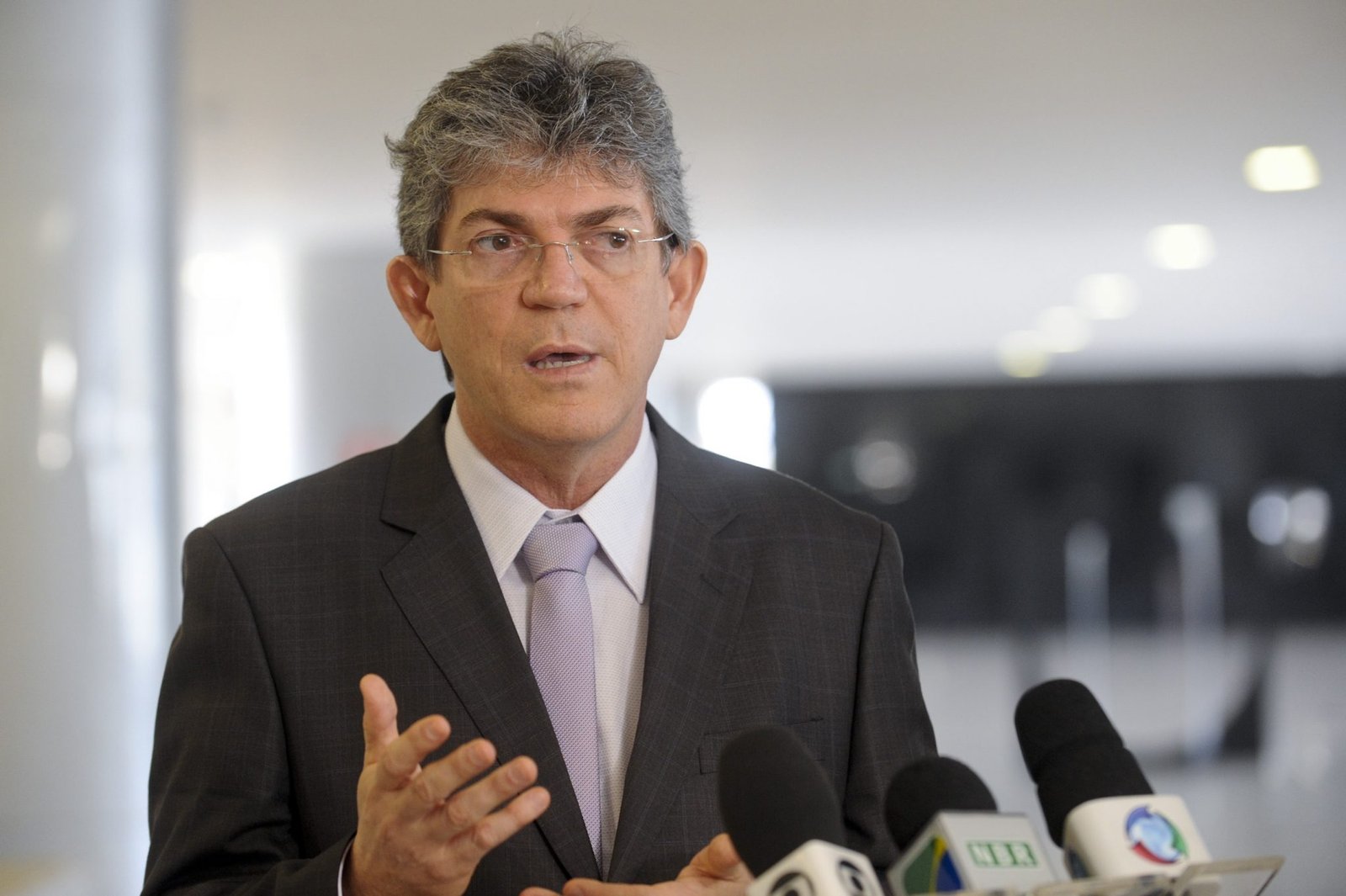 Operação da PF investiga desvios de R$ 4 milhões na Secretaria de Educação da Paraíba durante o Governo Ricardo Coutinho
