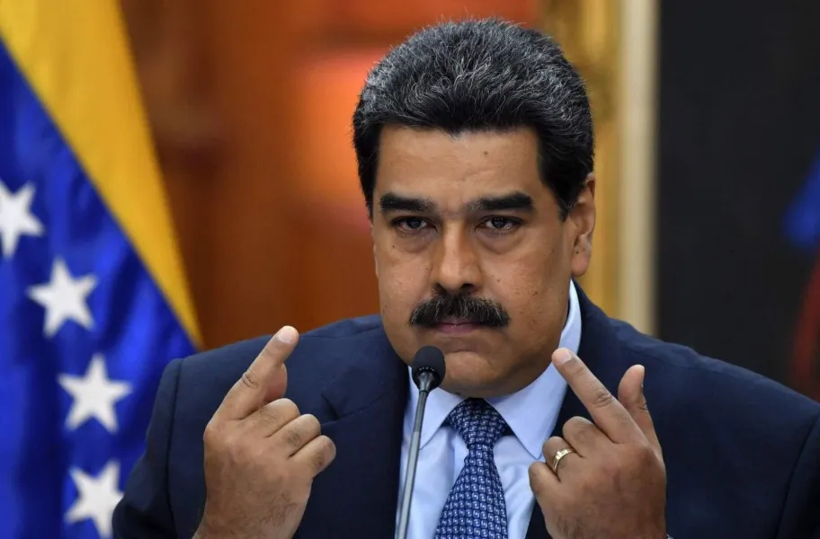 Pesquisa mostra candidato da oposição com 59% e Maduro faz novas ameaças caso perca eleições na Venezuela