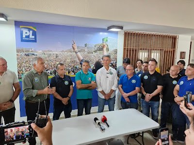 Após pressão, Coronel Azevedo anuncia apoio a Paulinho Freire e Salatiel