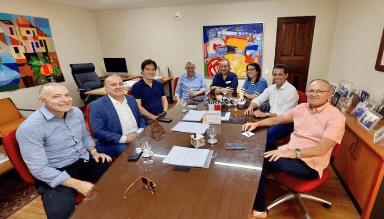 Em reunião com integrantes da federação, José Agripino apresenta pesquisa contratada por ele e Allyson Bezerra