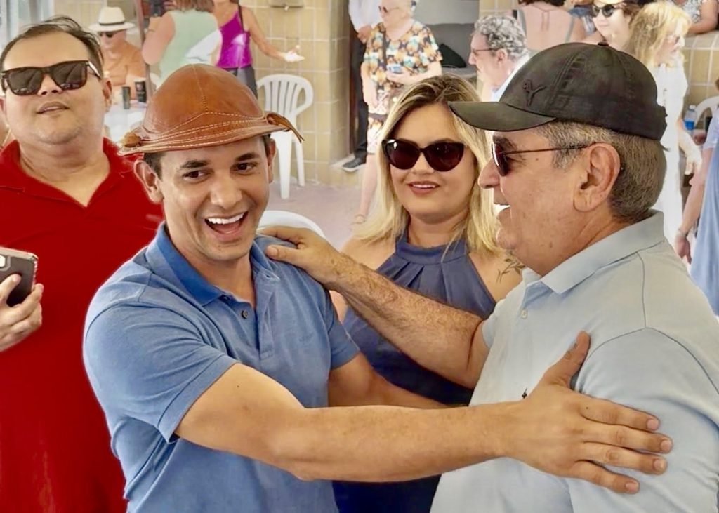 Álvaro e Allyson: abraços e sorrisos em Caicó deu o que falar nos bastidores políticos