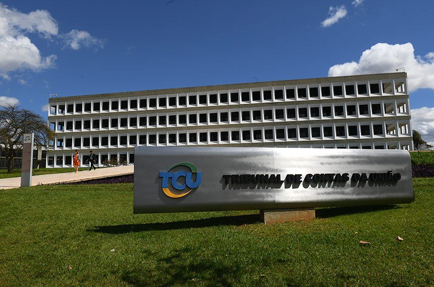 TCU: Brasil tem 11.469 obras paralisadas