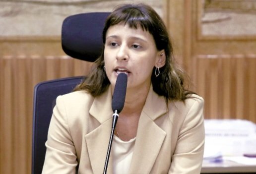 Saiba quem são os vereadores a favor e contra cassação de Brisa Bracchi; quatro vereadores ainda não definiram voto