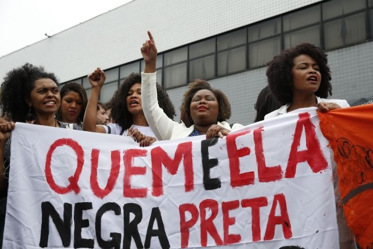Movimento de mulheres negras repudia indicação de Lula ao STF
