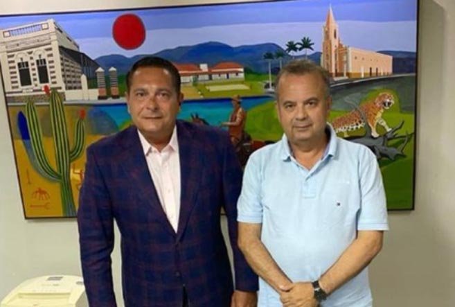 Especulações sobre permanência de Ezequiel no PSDB e possível apoio a Rogério Marinho movimentam bastidores políticos