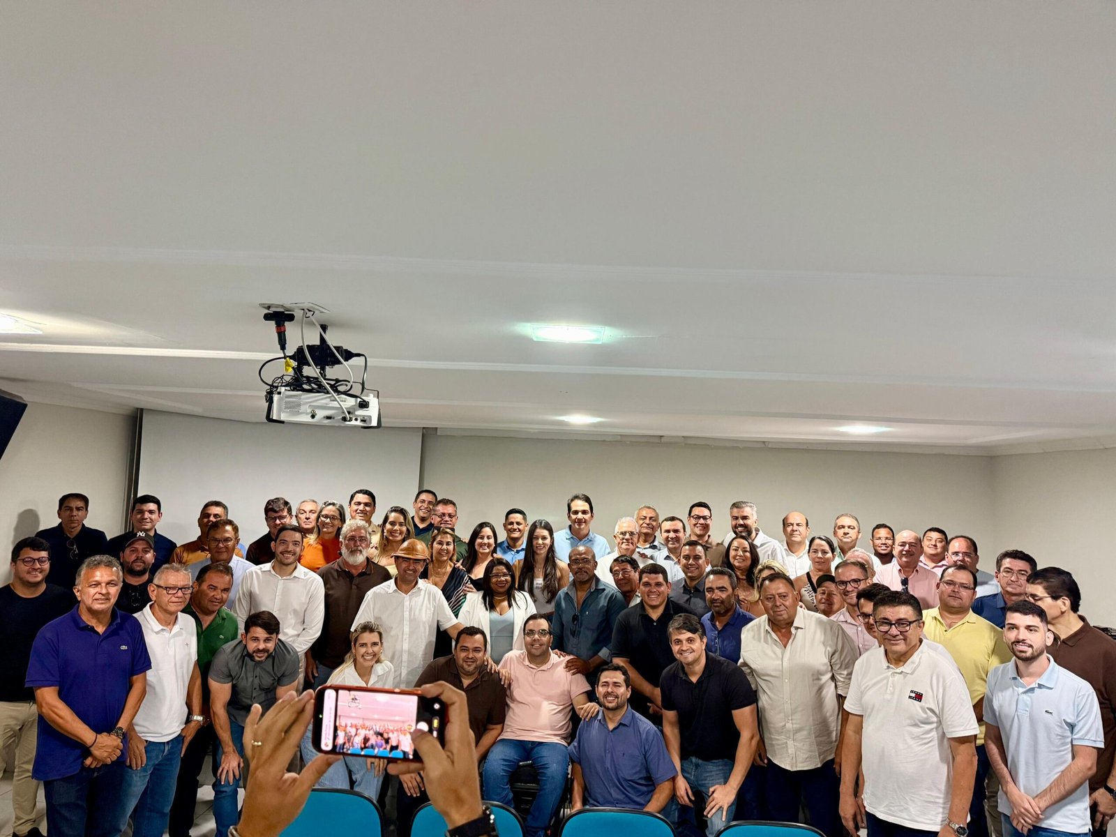 Kleber Rodrigues reúne lideranças no primeiro encontro do ano e inicia agenda com foco em 2026