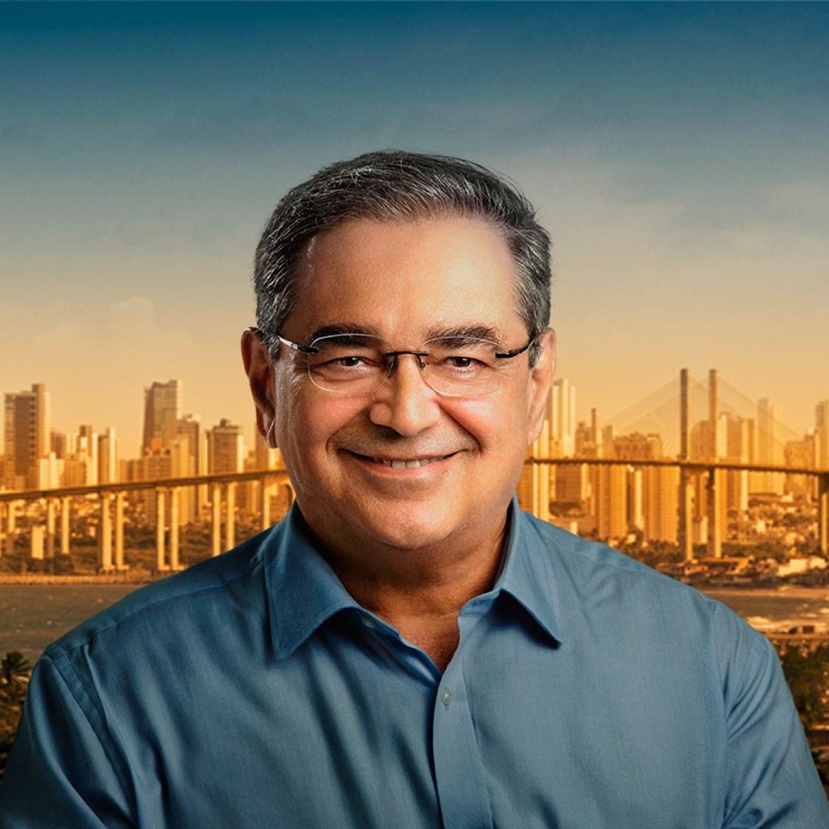 De volta ao jogo: Álvaro Dias retoma articulações políticas