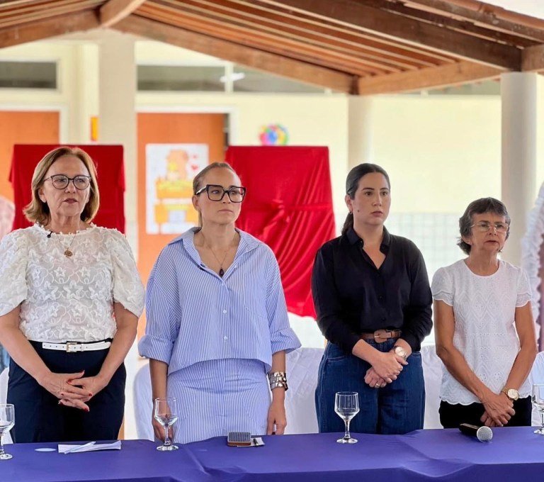 Prefeita Andrezza Brasil entrega escola e ginásio consolidando avanços históricos na educação e esporte de Sítio Novo