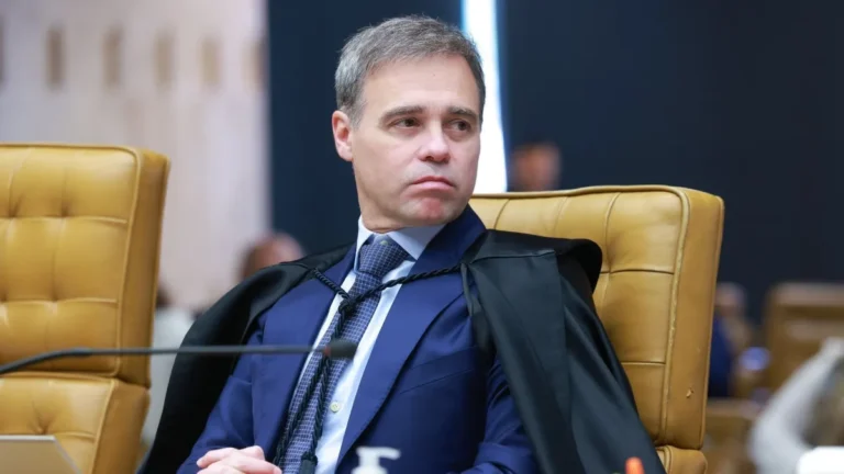 Mendonça alerta que desfile em homenagem a Lula pode ser interpretado como propaganda eleitoral