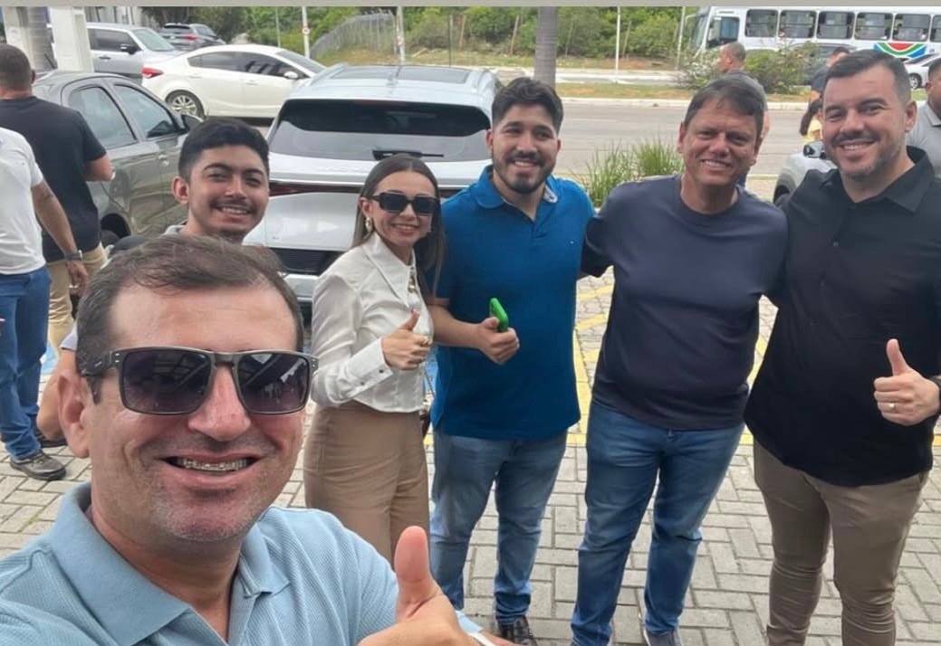 Tarcísio de Freitas passa fim de semana em Natal