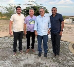 Mais um prefeito do MDB declara apoio a Álvaro Dias