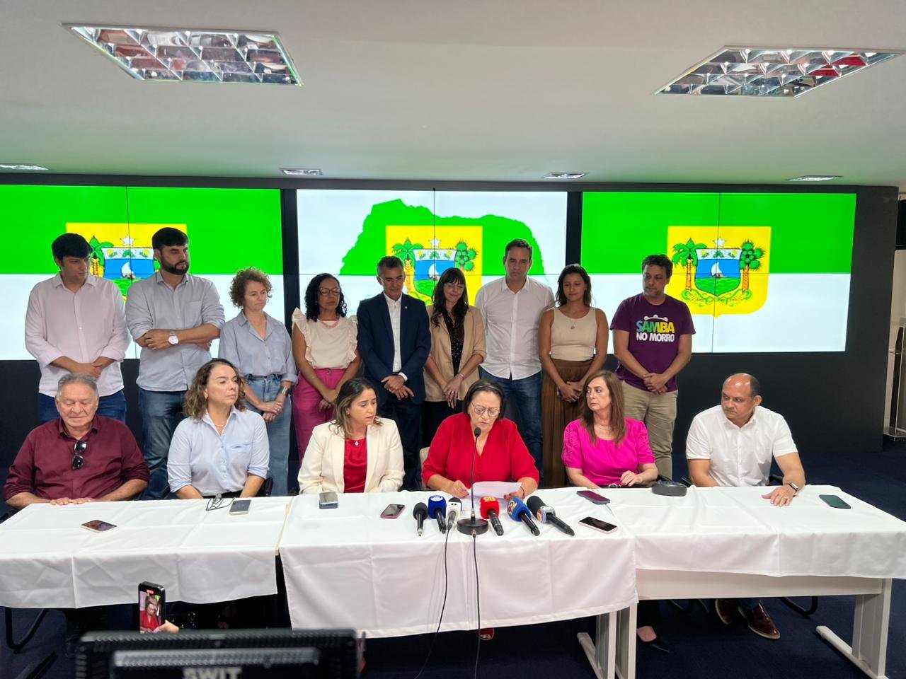Fátima Bezerra desiste do Senado e confirma permanência no governo do RN