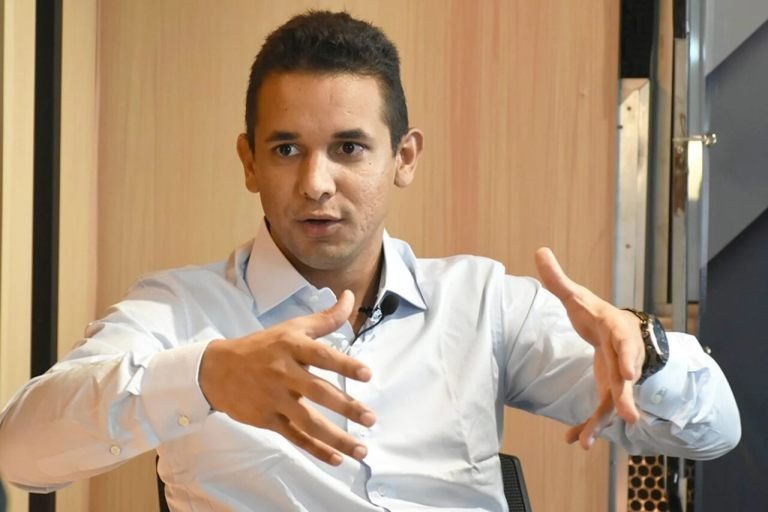 Allyson Bezerra antecipa renúncia para disputar Governo do RN