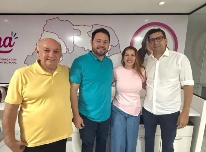 Prefeito de Jucurutu declara apoio à pré-candidatura de Nina Souza a deputada federal