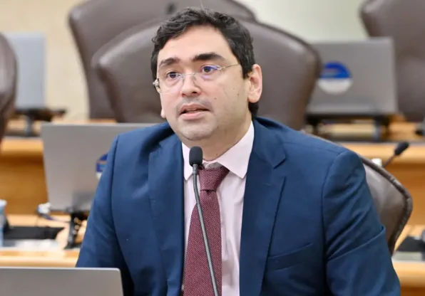 Deputado Adjuto Dias pede convocação de concursados da Polícia Civil