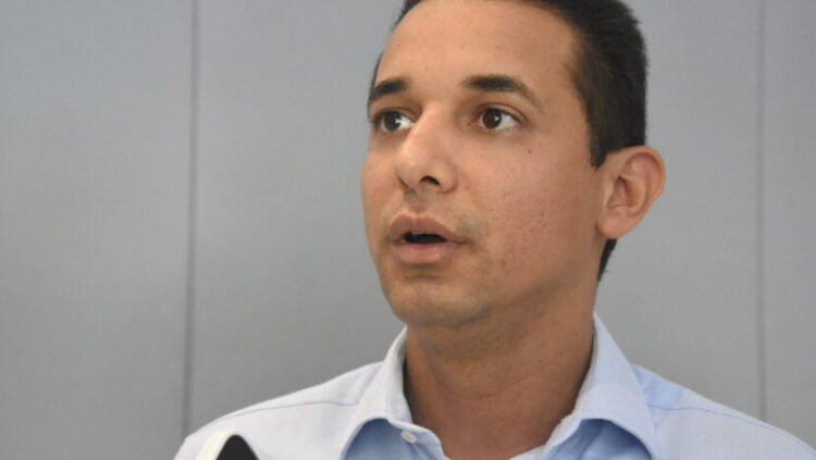 Justiça Eleitoral suspende Pesquisa que apontava liderança de Allyson Bezerra ao Governo do RN