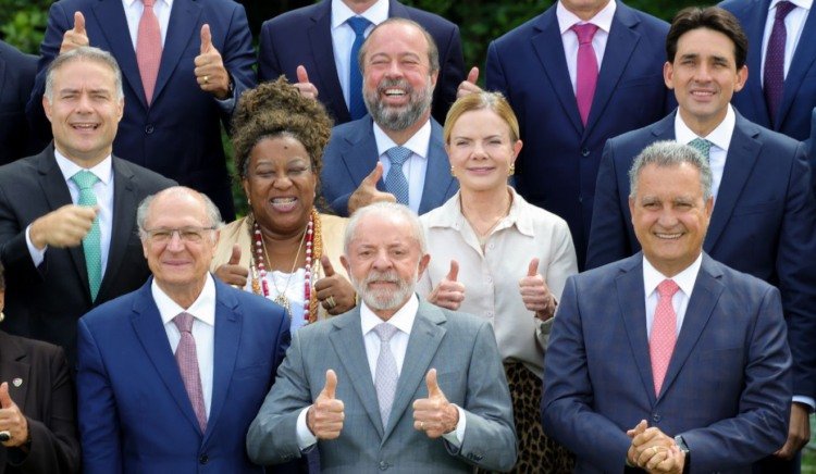 Eleições: 18 ministros deixam o governo Lula para encarar as urnas em 2026