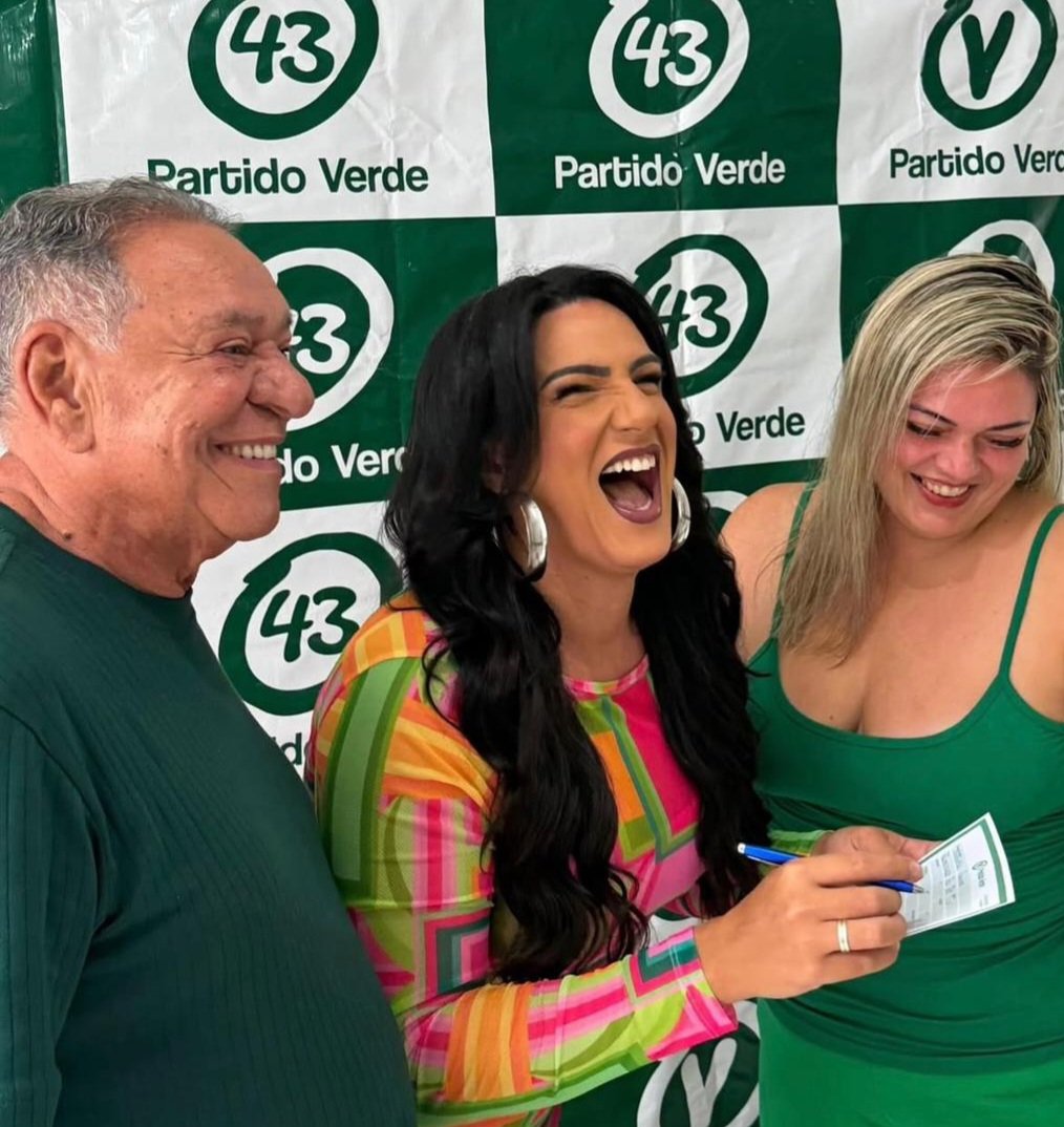 Thabatta Pimenta se filia ao PV para ser candidata a deputada federal