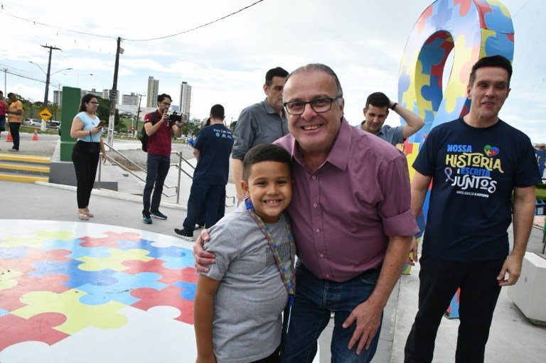 Prefeito Paulinho Freire lança Central da Inclusão durante o Abril Azul