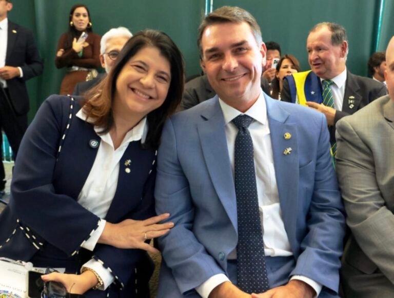 Carla Dickson assume presidência da Frente Parlamentar Brasil-Israel com presença de Flávio Bolsonaro