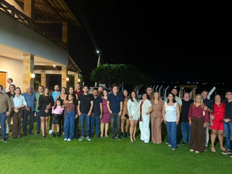 Robinson Faria participa da Festa de São Pedro em Várzea e é recebido pelo prefeito Getúlio Ribeiro, vereadores e lideranças