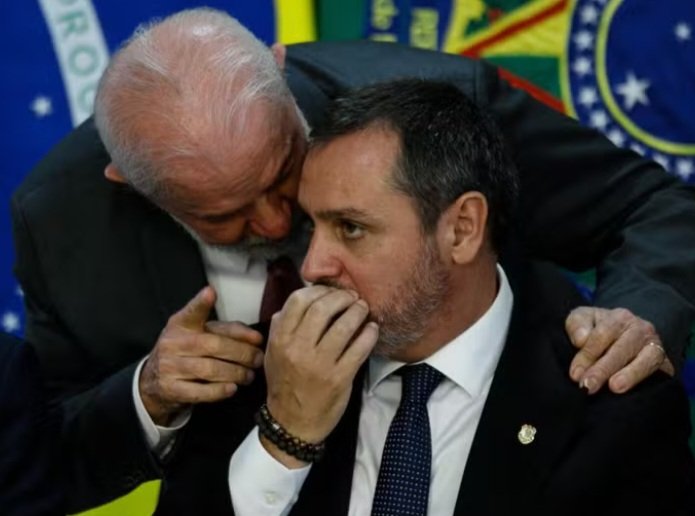 André Mendonça afasta Diretor-geral da Polícia Federal