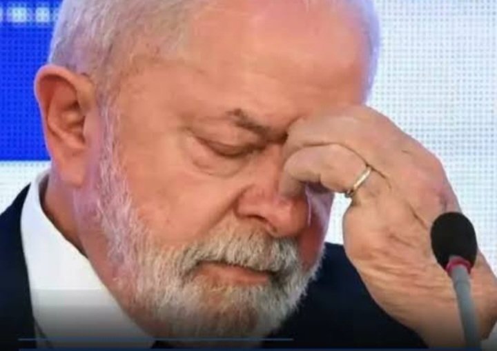 Cúpula do PT já discute possível desistência de Lula
