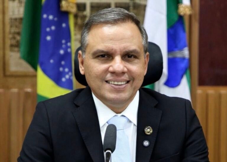 Aldo Clemente é eleito presidente da Câmara de Natal para o biênio 2027-2028
